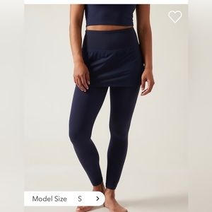 Athleta Navy Elation 2 in 1  7/8 Tight - Medium NWT